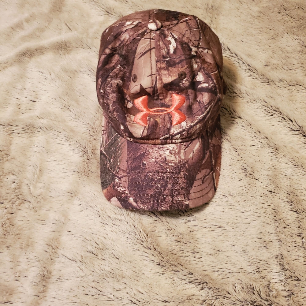 Under Armour women's ball cap
